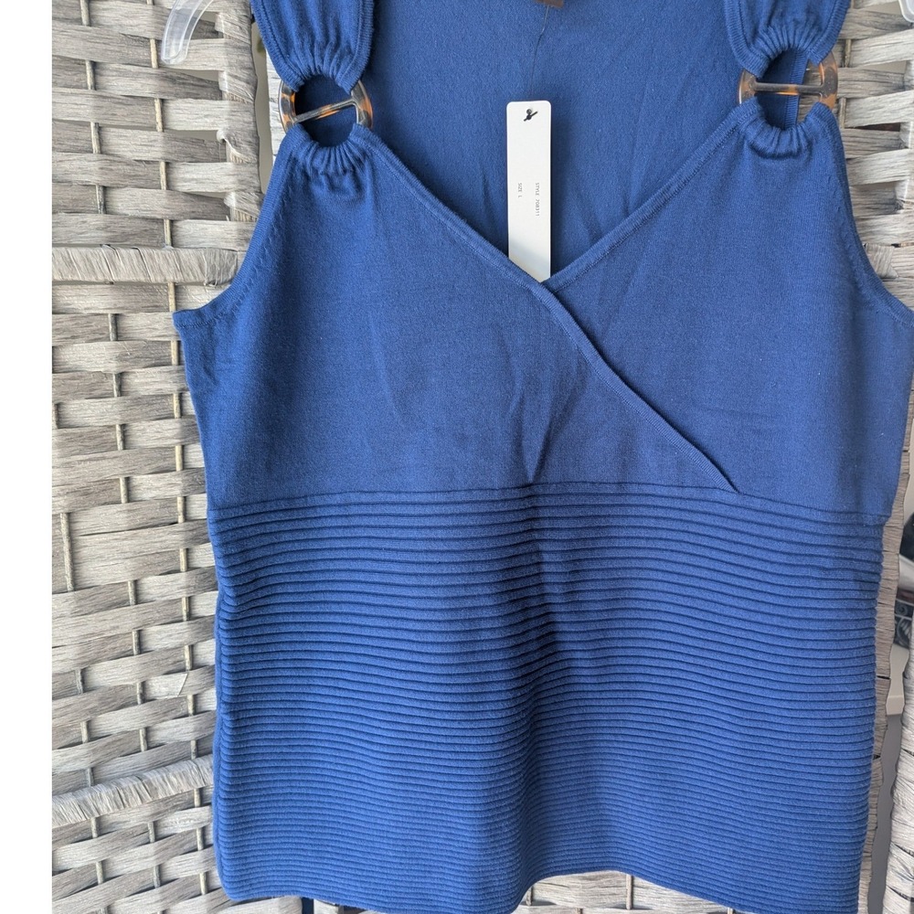 Link Sleeveless Knit Top Blue Silk Blend Ribbed V-Neck Womens L Minimalist Chic‎